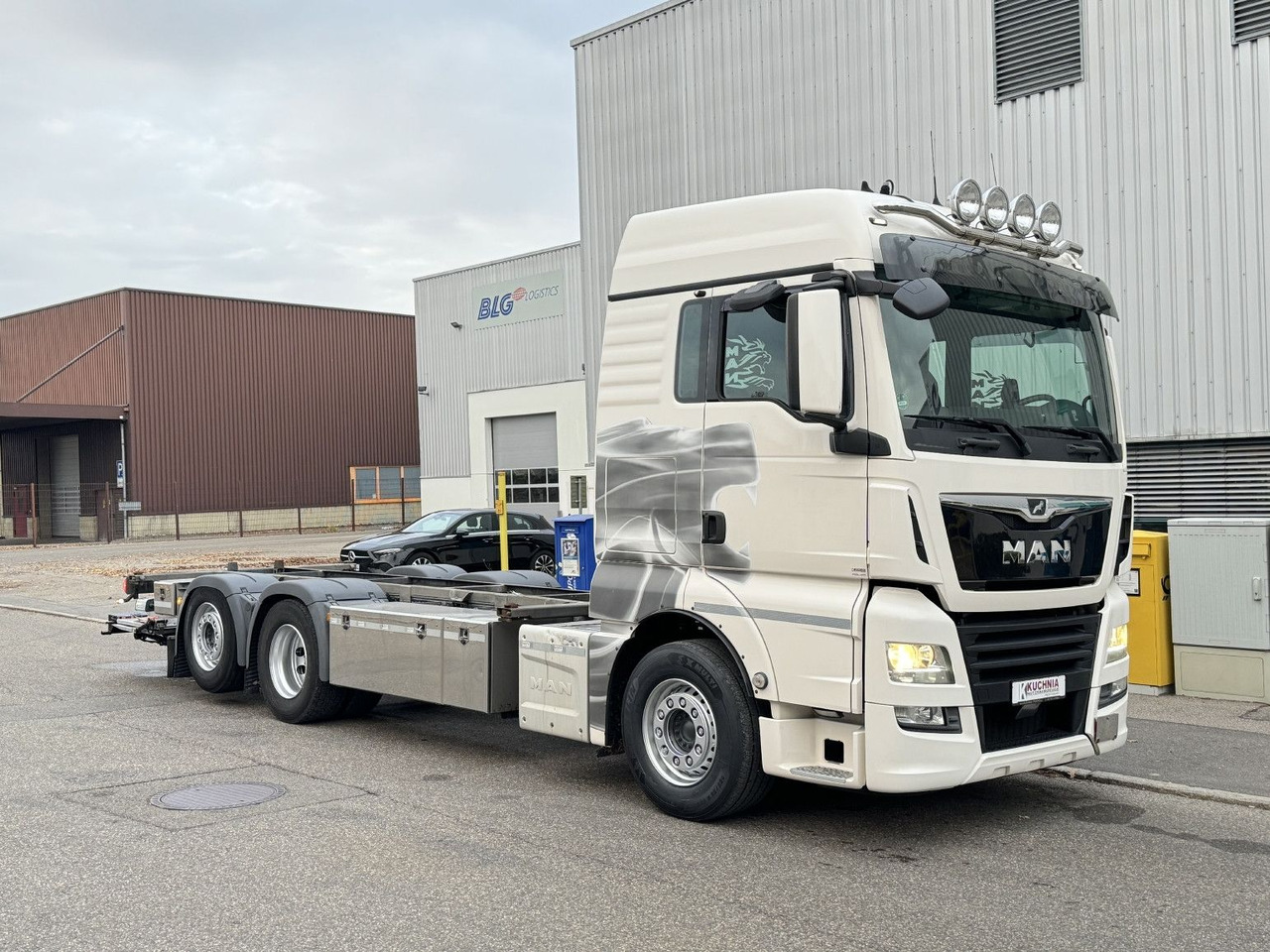 MAN TGX 26.500 XLX Lenkachse BDF 7,15-7,45 u-LBW 2t - Containerwagen/ Wechselfahrgestell LKW: das Bild 5 MAN TGX 26.500 XLX Lenkachse BDF 7,15-7,45 u-LBW 2t - Containerwagen/ Wechselfahrgestell LKW: das Bild 5