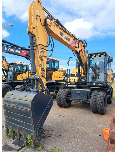 Hyundai HW 140 - Mobilbagger: das Bild 4 Hyundai HW 140 - Mobilbagger: das Bild 4