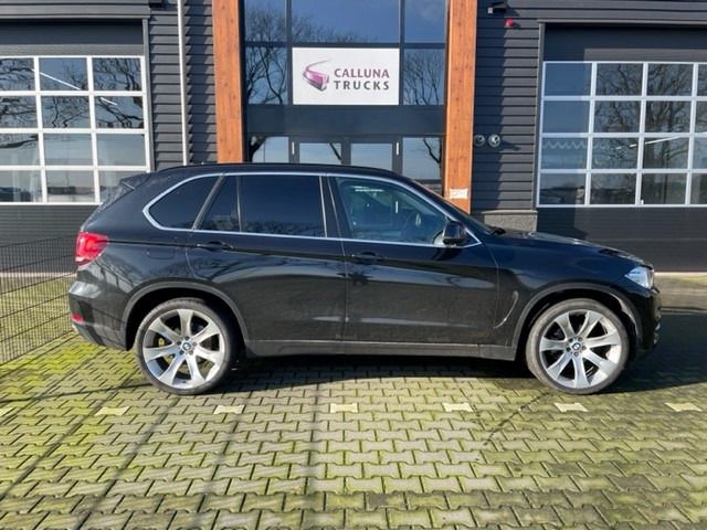 BMW X5 XDRIVE 30d - SUV/ Geländewagen: das Bild 5 BMW X5 XDRIVE 30d - SUV/ Geländewagen: das Bild 5