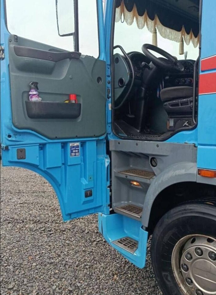 DAF XF95 - Sattelzugmaschine: das Bild 5 DAF XF95 - Sattelzugmaschine: das Bild 5