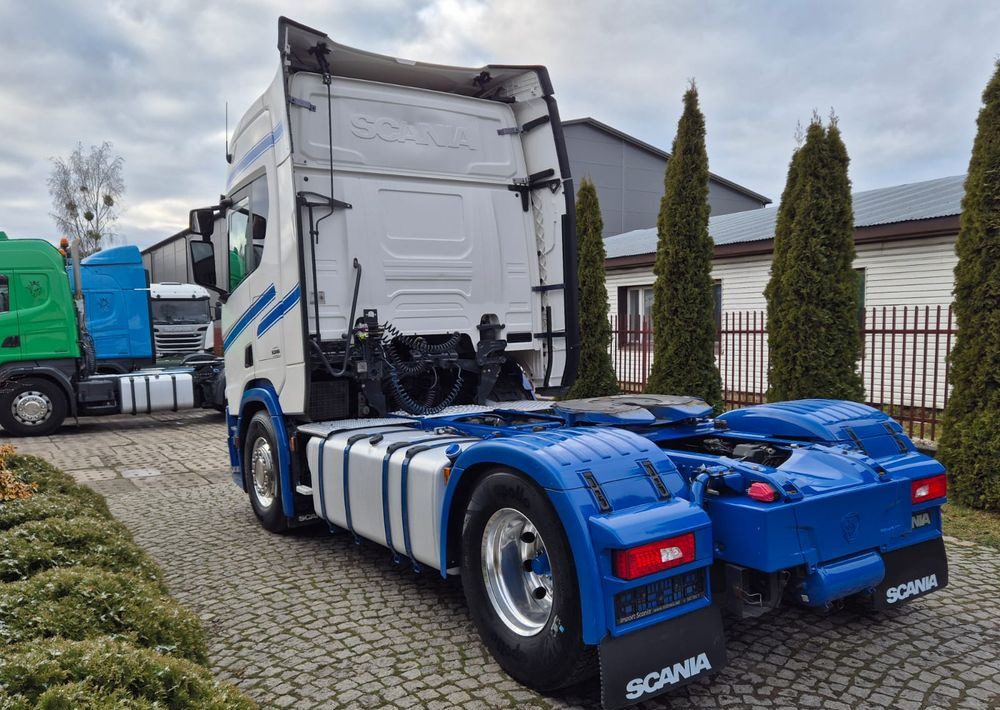 Scania R450 - Sattelzugmaschine: das Bild 4 Scania R450 - Sattelzugmaschine: das Bild 4