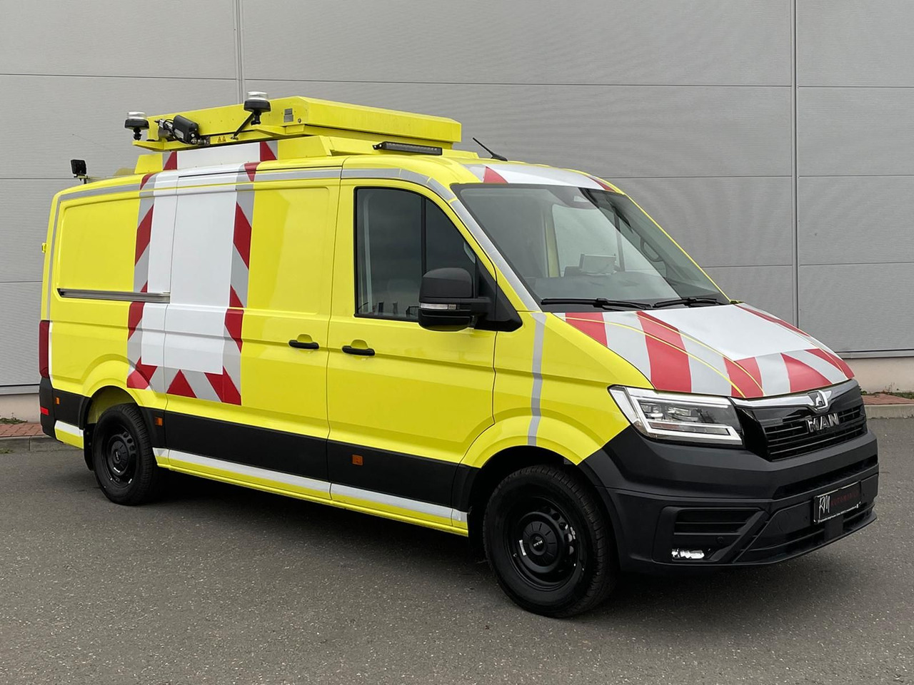 MAN TGE 3.180 L3H2 BF4 BEGLEITFAHRZEUG STANDHZ ACC - PKW: das Bild 2 MAN TGE 3.180 L3H2 BF4 BEGLEITFAHRZEUG STANDHZ ACC - PKW: das Bild 2