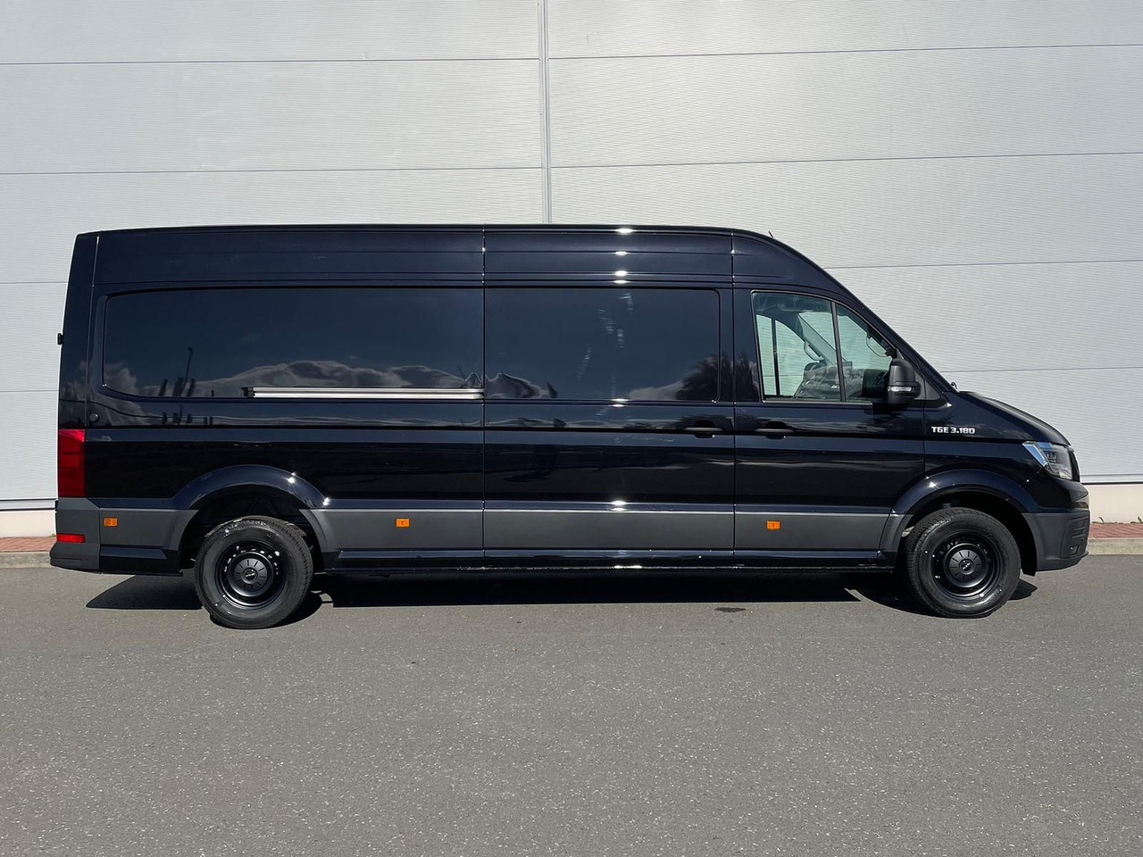 MAN TGE 3.180 L4H3 KASTEN AUTOM ACC LED DAB NAVI - PKW: das Bild 5 MAN TGE 3.180 L4H3 KASTEN AUTOM ACC LED DAB NAVI - PKW: das Bild 5