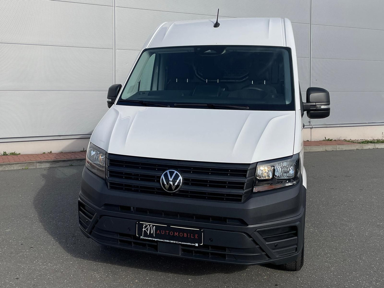 Volkswagen Crafter Kasten 35 L4H3 Autom. NAVI KAMERA KLIMA - Personentransporter: das Bild 4 Volkswagen Crafter Kasten 35 L4H3 Autom. NAVI KAMERA KLIMA - Personentransporter: das Bild 4
