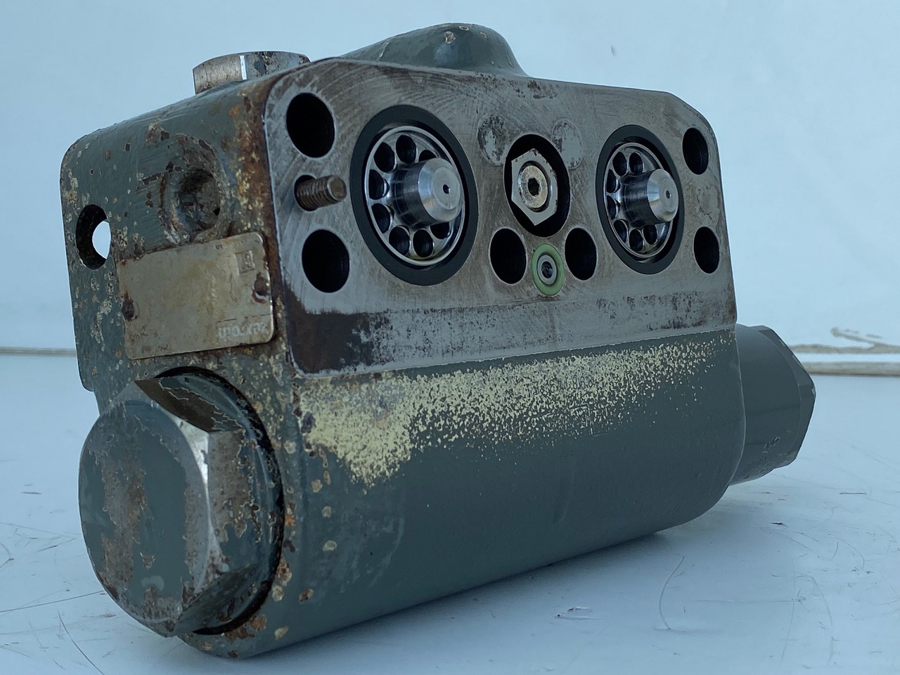 Liebherr Bremsventil ID-Nr.10471957. LOS914, LOS924, R902, R904, R912, R914, R922, R924, R924 COMP, R924 COMPA. #STM20.05## - Fahrantrieb für Kettenbagger: das Bild 1 Liebherr Bremsventil ID-Nr.10471957. LOS914, LOS924, R902, R904, R912, R914, R922, R924, R924 COMP, R924 COMPA. #STM20.05## - Fahrantrieb für Kettenbagger: das Bild 1