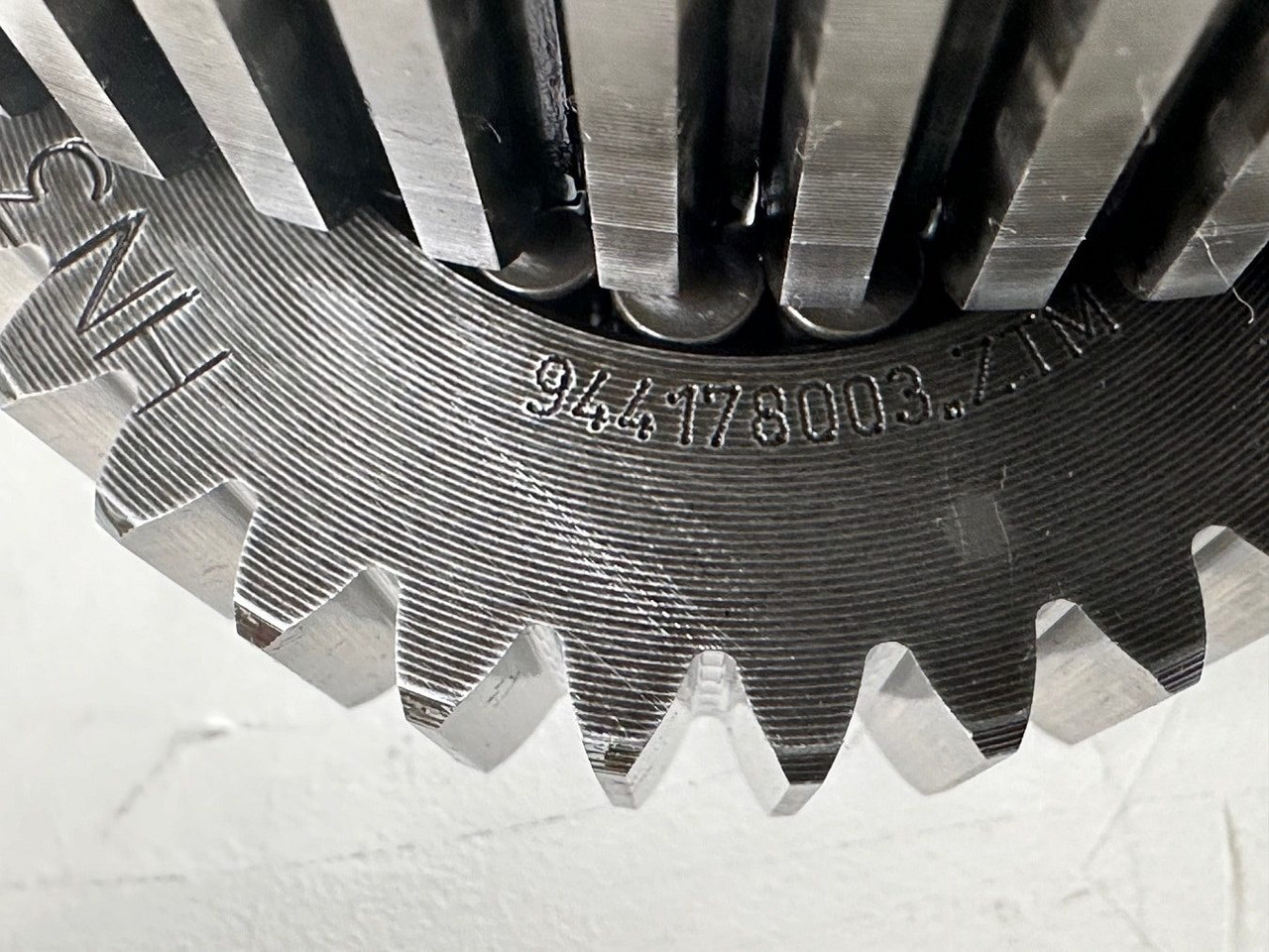 Schwenkmotor für Bagger Liebherr Lamellenträger ID-Nr.944179403 mit Planetenträger ID-Nr.944178303 und Planetenrad ID-Nr.944177903.  SAT200/277.  #PL.P.LA.GH#: das Bild 15