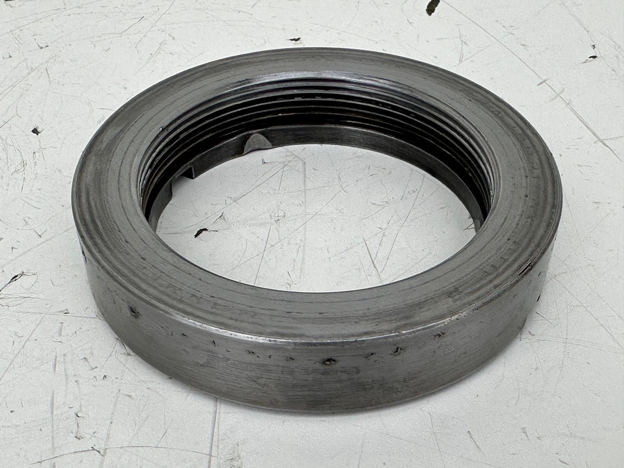 Liebherr Nutmutter ID-Nr.9441596 - ID-Nr.944159603. SAT200/277,SAT225/218,SAT225/200,SAT225/220,SAT225/228,SAT225/229,SAT225/230,SAT225/230,SAT225/240,SAT225/268,SAT250/278,SAT250A300.#944159603.GH# - Schwenkmotor für Bagger: das Bild 3 Liebherr Nutmutter ID-Nr.9441596 - ID-Nr.944159603. SAT200/277,SAT225/218,SAT225/200,SAT225/220,SAT225/228,SAT225/229,SAT225/230,SAT225/230,SAT225/240,SAT225/268,SAT250/278,SAT250A300.#944159603.GH# - Schwenkmotor für Bagger: das Bild 3