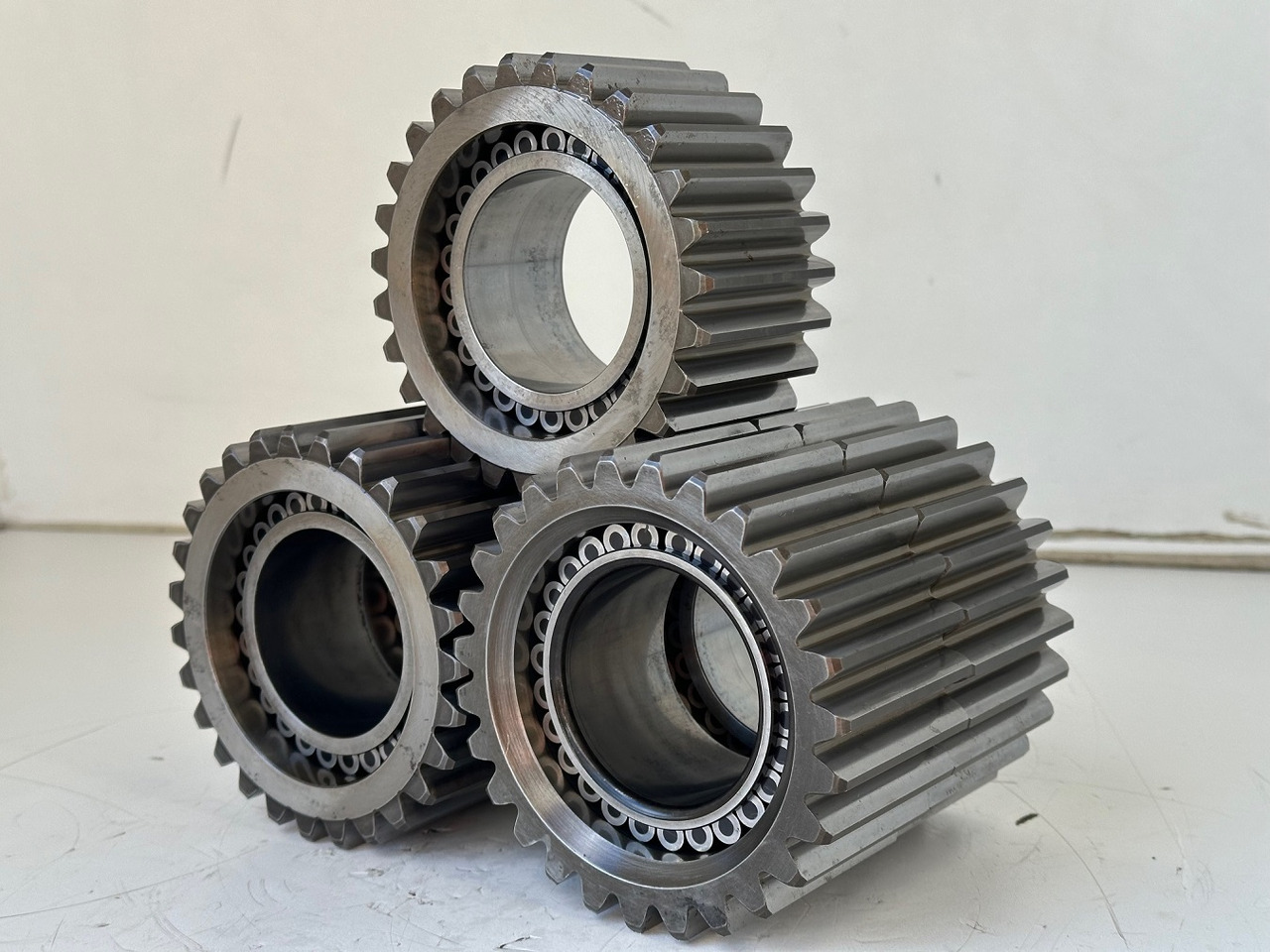 Liebherr Planetenrad ID-Nr.90024935. FAT400P112 - FAT400P130 - FAT400P139. R926, R928, R930, R934, R936, R938, R940, R944, R946, R950 T. #90024935.01.51139# - Getriebe für Baumaschine: das Bild 1 Liebherr Planetenrad ID-Nr.90024935. FAT400P112 - FAT400P130 - FAT400P139. R926, R928, R930, R934, R936, R938, R940, R944, R946, R950 T. #90024935.01.51139# - Getriebe für Baumaschine: das Bild 1