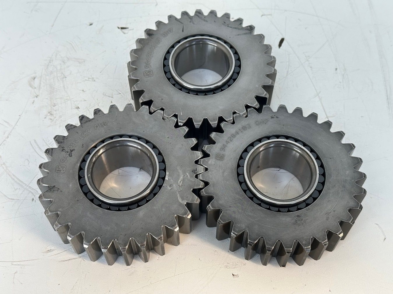 Liebherr Planetenrad ID-Nr.9442840 - ID-Nr.944284003. FAT350 - FAT350P022 - FAT350P059 - FAT350P062 - FAT350P068 - FAT350P079. LH22C, R313, R317, R900, R902, R904, R912, R914, R922, R924, R924 COMP - Fahrantrieb für Baumaschine: das Bild 1 Liebherr Planetenrad ID-Nr.9442840 - ID-Nr.944284003. FAT350 - FAT350P022 - FAT350P059 - FAT350P062 - FAT350P068 - FAT350P079. LH22C, R313, R317, R900, R902, R904, R912, R914, R922, R924, R924 COMP - Fahrantrieb für Baumaschine: das Bild 1