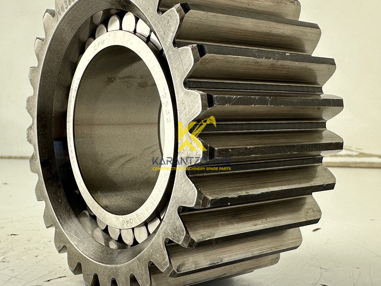 Liebherr Planetenrad ID-Nr.9443004 - ID-Nr.944300403. FAT400-FAT400/018-FAT400P018-FAT400P063-FAT400P073-FAT400P092. R934 IND,R906,R914,R916,R922,R924,R932,R934,R936,R942,R944. #944300503.01# - Fahrantrieb für Bagger: das Bild 4 Liebherr Planetenrad ID-Nr.9443004 - ID-Nr.944300403. FAT400-FAT400/018-FAT400P018-FAT400P063-FAT400P073-FAT400P092. R934 IND,R906,R914,R916,R922,R924,R932,R934,R936,R942,R944. #944300503.01# - Fahrantrieb für Bagger: das Bild 4