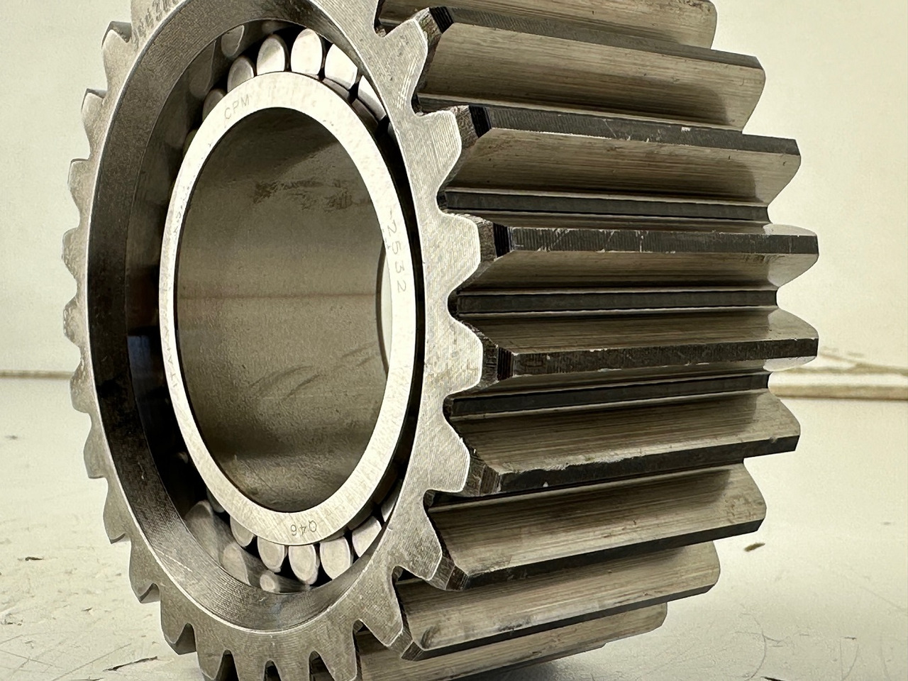 Liebherr Planetenrad ID-Nr.9443004 - ID-Nr.944300403. FAT400-FAT400/018-FAT400P018-FAT400P063-FAT400P073-FAT400P092. R934 IND,R906,R914,R916,R922,R924,R932,R934,R936,R942,R944. #944300503.01# - Fahrantrieb für Bagger: das Bild 4 Liebherr Planetenrad ID-Nr.9443004 - ID-Nr.944300403. FAT400-FAT400/018-FAT400P018-FAT400P063-FAT400P073-FAT400P092. R934 IND,R906,R914,R916,R922,R924,R932,R934,R936,R942,R944. #944300503.01# - Fahrantrieb für Bagger: das Bild 4