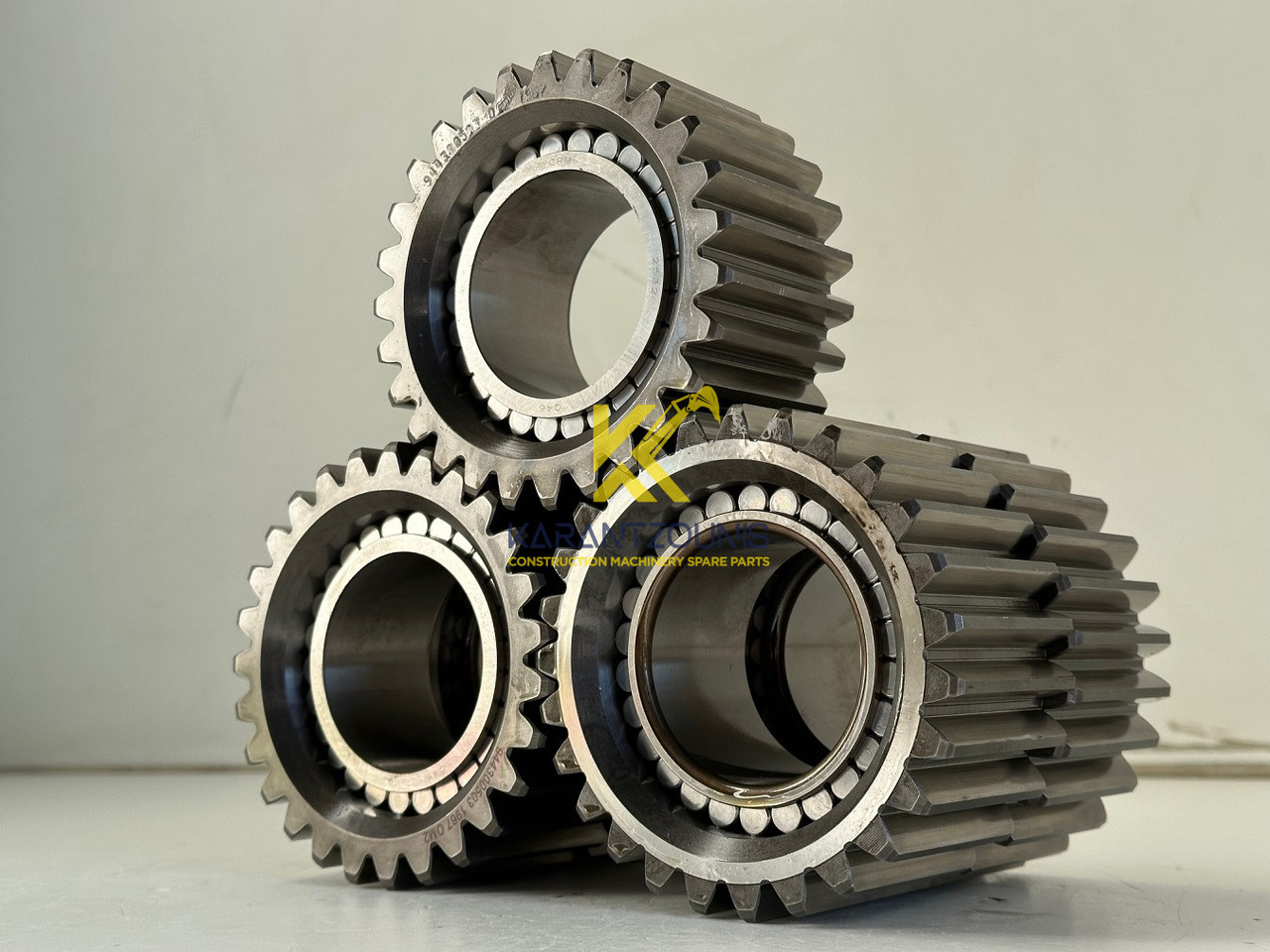 Liebherr Planetenrad ID-Nr.9443004 - ID-Nr.944300403. FAT400-FAT400/018-FAT400P018-FAT400P063-FAT400P073-FAT400P092. R934 IND,R906,R914,R916,R922,R924,R932,R934,R936,R942,R944. #944300503.18.12# - Fahrantrieb für Kettenbagger: das Bild 2 Liebherr Planetenrad ID-Nr.9443004 - ID-Nr.944300403. FAT400-FAT400/018-FAT400P018-FAT400P063-FAT400P073-FAT400P092. R934 IND,R906,R914,R916,R922,R924,R932,R934,R936,R942,R944. #944300503.18.12# - Fahrantrieb für Kettenbagger: das Bild 2