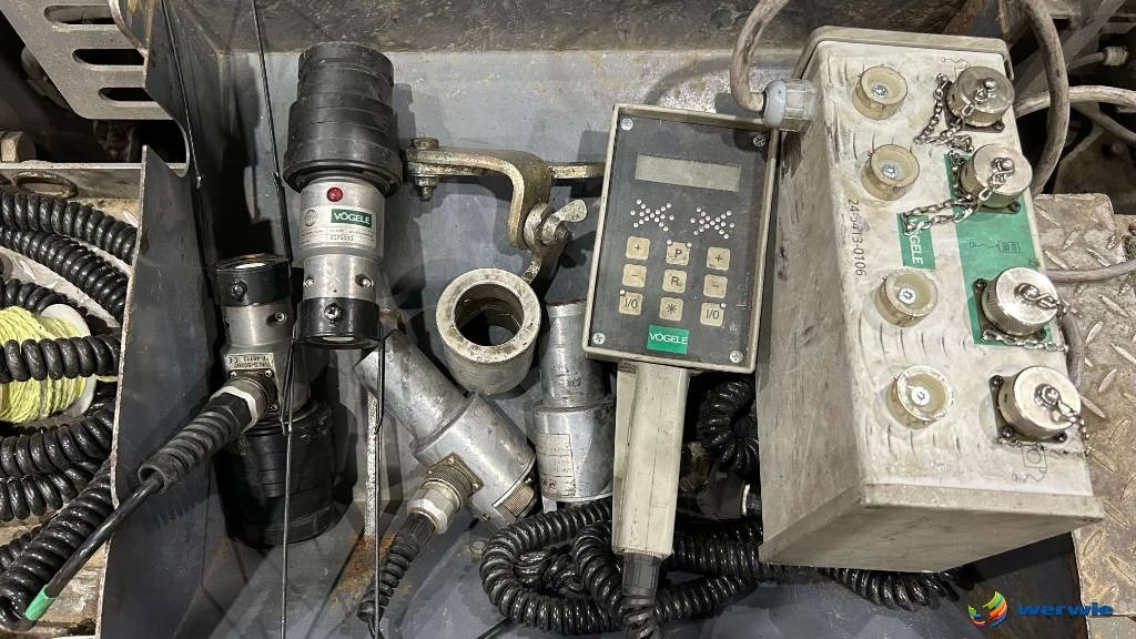 Vögele SUPER 800 / AB200TV (1,10 - 2,00 m) - Asphaltfertiger/ Straßenfertiger: das Bild 5 Vögele SUPER 800 / AB200TV (1,10 - 2,00 m) - Asphaltfertiger/ Straßenfertiger: das Bild 5