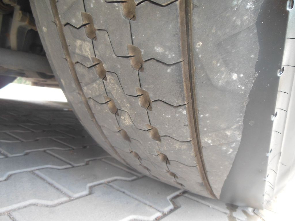 Scania R520, V8, ROSSI, LEDER, TOP!!! Scania R520, V8, ROSSI, LEDER, TOP!!! - Sattelzugmaschine: das Bild 5 Scania R520, V8, ROSSI, LEDER, TOP!!! Scania R520, V8, ROSSI, LEDER, TOP!!! - Sattelzugmaschine: das Bild 5