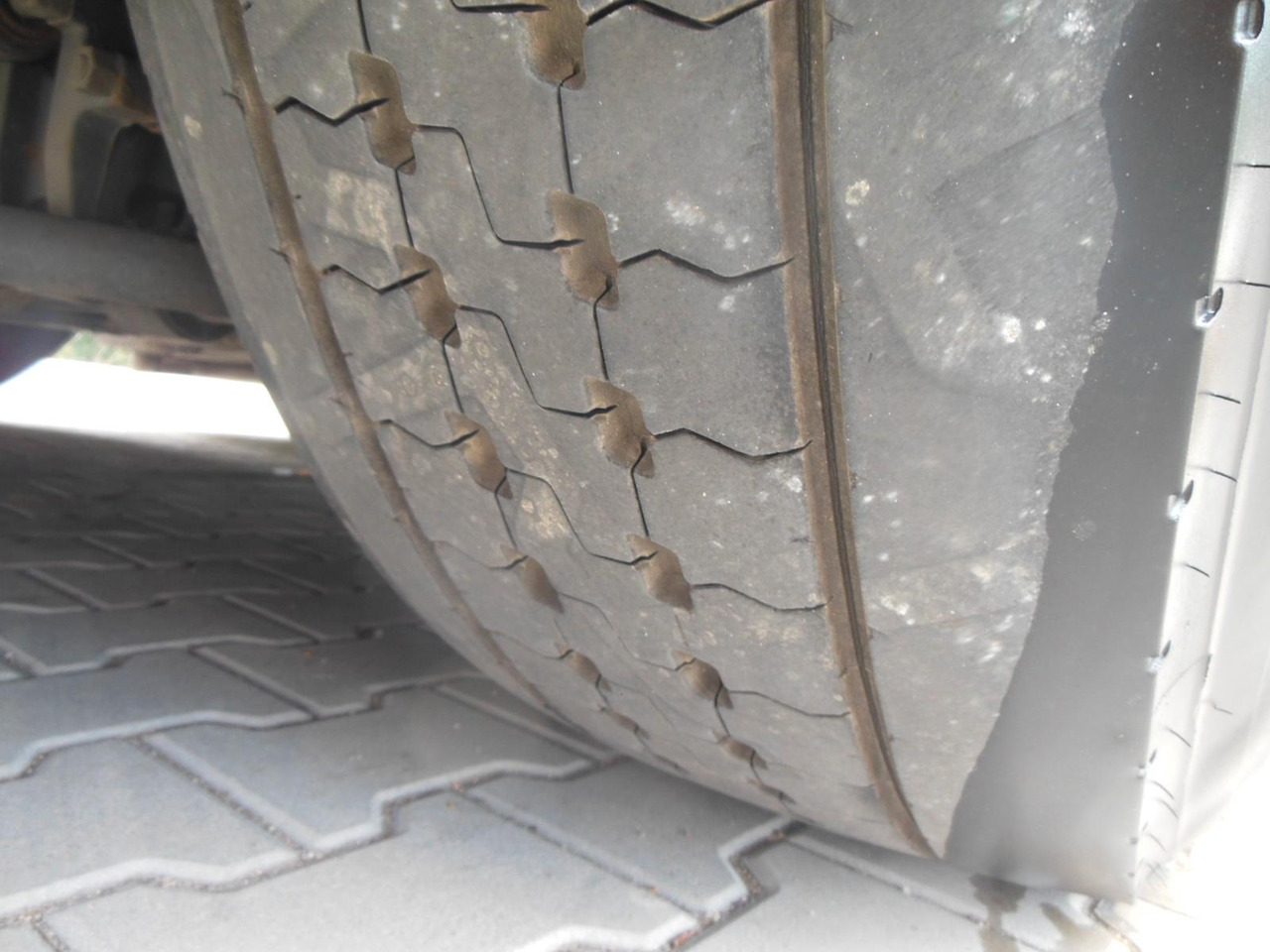 Scania R520, V8, ROSSI, LEDER, TOP!!! Scania R520, V8, ROSSI, LEDER, TOP!!! - Sattelzugmaschine: das Bild 5 Scania R520, V8, ROSSI, LEDER, TOP!!! Scania R520, V8, ROSSI, LEDER, TOP!!! - Sattelzugmaschine: das Bild 5