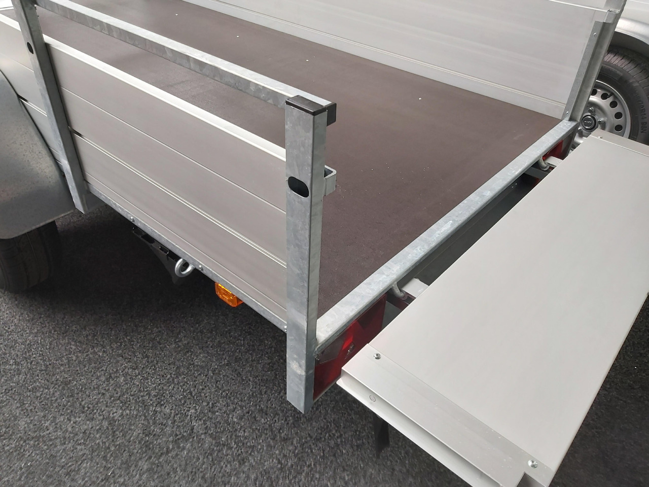 Anssems Kastenanhänger BSX 1350 251x130x45cm (S) 1350kg Modell 2024 - PKW Anhänger: das Bild 5 Anssems Kastenanhänger BSX 1350 251x130x45cm (S) 1350kg Modell 2024 - PKW Anhänger: das Bild 5