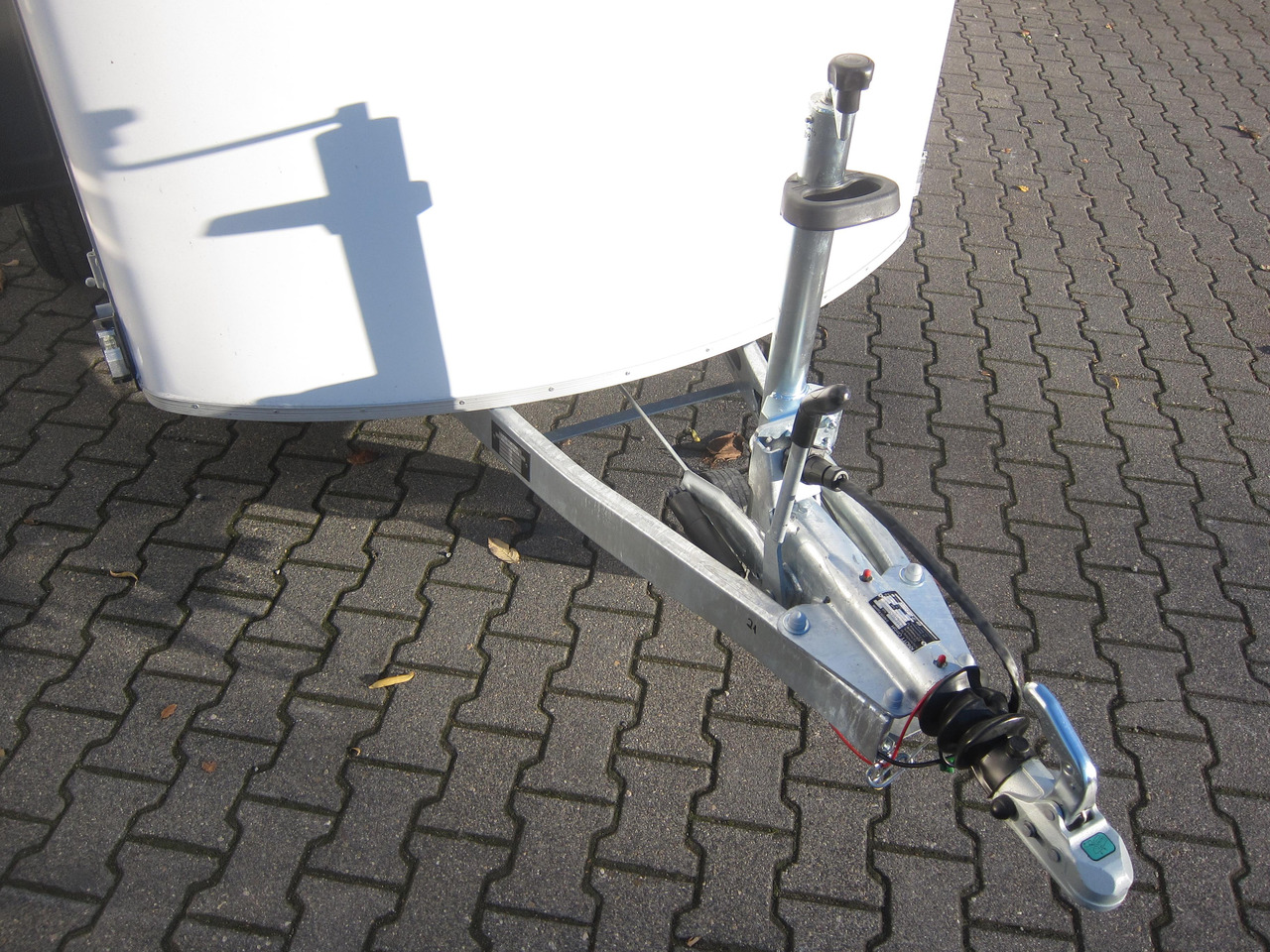 Cargo Roadster 500 312x167x199cm Alu Poly white Seitentür Pullman 100km/H 2000kg - Koffer Anhänger: das Bild 5 Cargo Roadster 500 312x167x199cm Alu Poly white Seitentür Pullman 100km/H 2000kg - Koffer Anhänger: das Bild 5