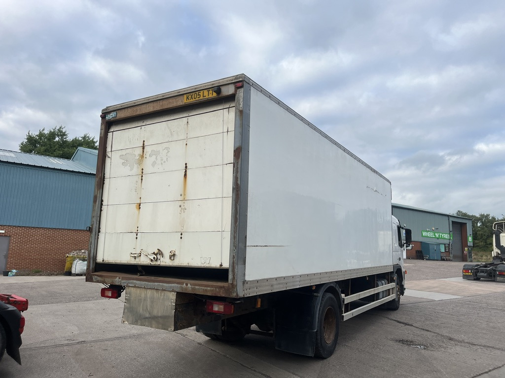 Volvo FM9 300 4x2 Box Van - Koffer Transporter: das Bild 3 Volvo FM9 300 4x2 Box Van - Koffer Transporter: das Bild 3