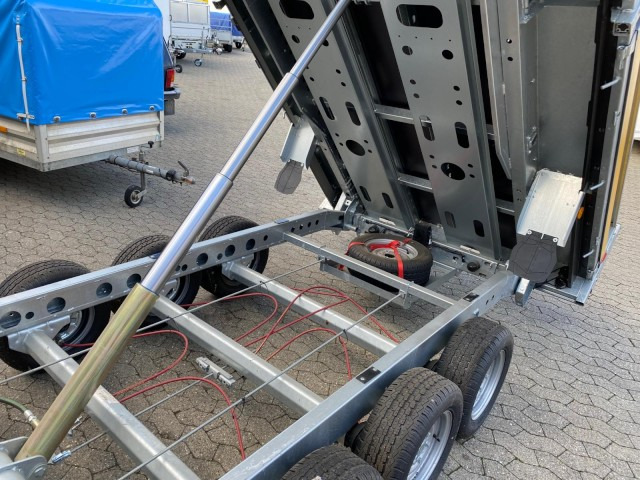 Brian James Cargo Tipper Heckkipper 3-achs, 526-4020-35-3-12, 4000 x 2000 x 300 mm, 3,5 to. - Kipper Anhänger: das Bild 4 Brian James Cargo Tipper Heckkipper 3-achs, 526-4020-35-3-12, 4000 x 2000 x 300 mm, 3,5 to. - Kipper Anhänger: das Bild 4