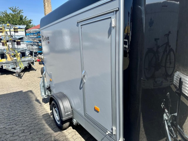 Cheval Liberte Debon Roadster 300, C300 Sandwich + Türe 1300 kg, 100 km/h, 300x155x190cm - Koffer Anhänger: das Bild 3 Cheval Liberte Debon Roadster 300, C300 Sandwich + Türe 1300 kg, 100 km/h, 300x155x190cm - Koffer Anhänger: das Bild 3