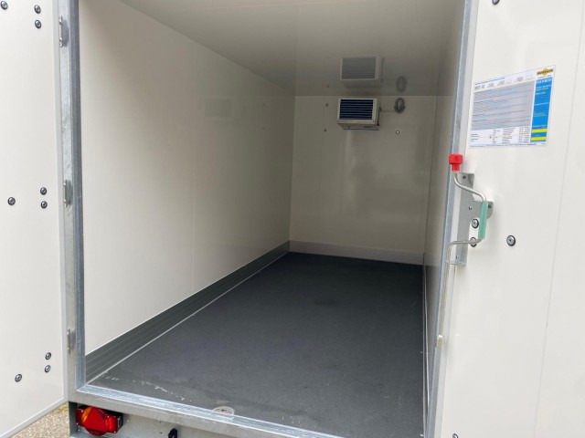 Humbaur Kühlanhänger HGK 253218-21 PF60 Deluxe 2,5 to. 3130x1670x1970mm - Kühlkoffer Anhänger: das Bild 2 Humbaur Kühlanhänger HGK 253218-21 PF60 Deluxe 2,5 to. 3130x1670x1970mm - Kühlkoffer Anhänger: das Bild 2