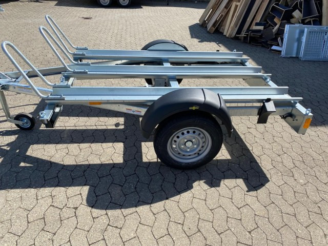 Humbaur Motorradanhänger HM 102113, HM 10 21 13, 1,0 t. 2095 x 1365 x 70 mm - Motorradanhänger: das Bild 4 Humbaur Motorradanhänger HM 102113, HM 10 21 13, 1,0 t. 2095 x 1365 x 70 mm - Motorradanhänger: das Bild 4