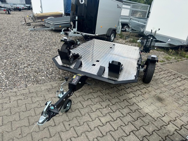 Lorries Motorradanhänger MT-2, 0,75 to. 240 x 174 cm, absenkbar - Motorradanhänger: das Bild 1 Lorries Motorradanhänger MT-2, 0,75 to. 240 x 174 cm, absenkbar - Motorradanhänger: das Bild 1