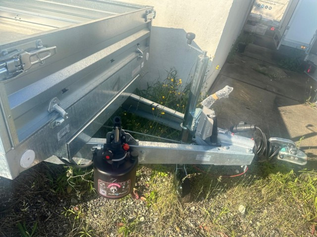 Neptun GN269P, N13-256, Heckkipper 1300 kg 2560 x 1450 x 300 mm - Kipper Anhänger: das Bild 4 Neptun GN269P, N13-256, Heckkipper 1300 kg 2560 x 1450 x 300 mm - Kipper Anhänger: das Bild 4