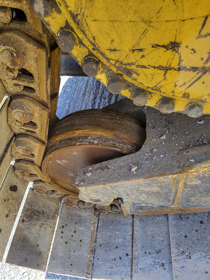 Bulldozer/ Planierraupe CATERPILLAR D6R: das Bild 16 Bulldozer/ Planierraupe CATERPILLAR D6R: das Bild 16