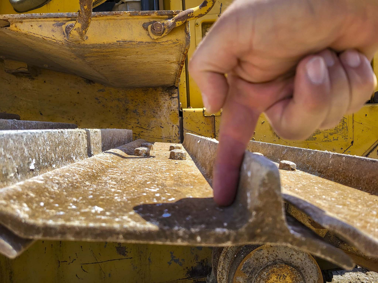 Bulldozer/ Planierraupe CATERPILLAR D6R: das Bild 13 Bulldozer/ Planierraupe CATERPILLAR D6R: das Bild 13