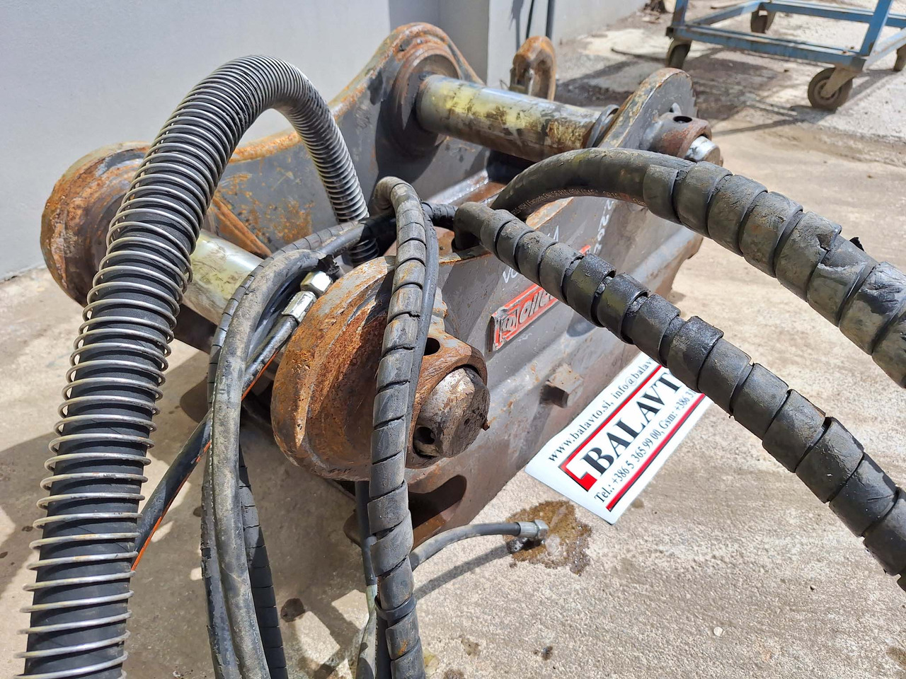 Schnellwechsler für Bagger OilQuick quick coupler: das Bild 7