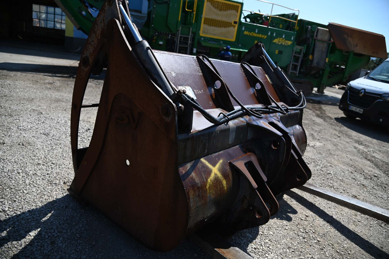 TREVI BENNE loader bucket 2500 mm - Ladeschaufel: das Bild 4 TREVI BENNE loader bucket 2500 mm - Ladeschaufel: das Bild 4