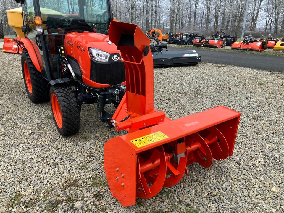 Kubota Kova Anbau-Schneefräse L1101 WA für Kleintraktor 1,12m - Schneefräse: das Bild 4 Kubota Kova Anbau-Schneefräse L1101 WA für Kleintraktor 1,12m - Schneefräse: das Bild 4