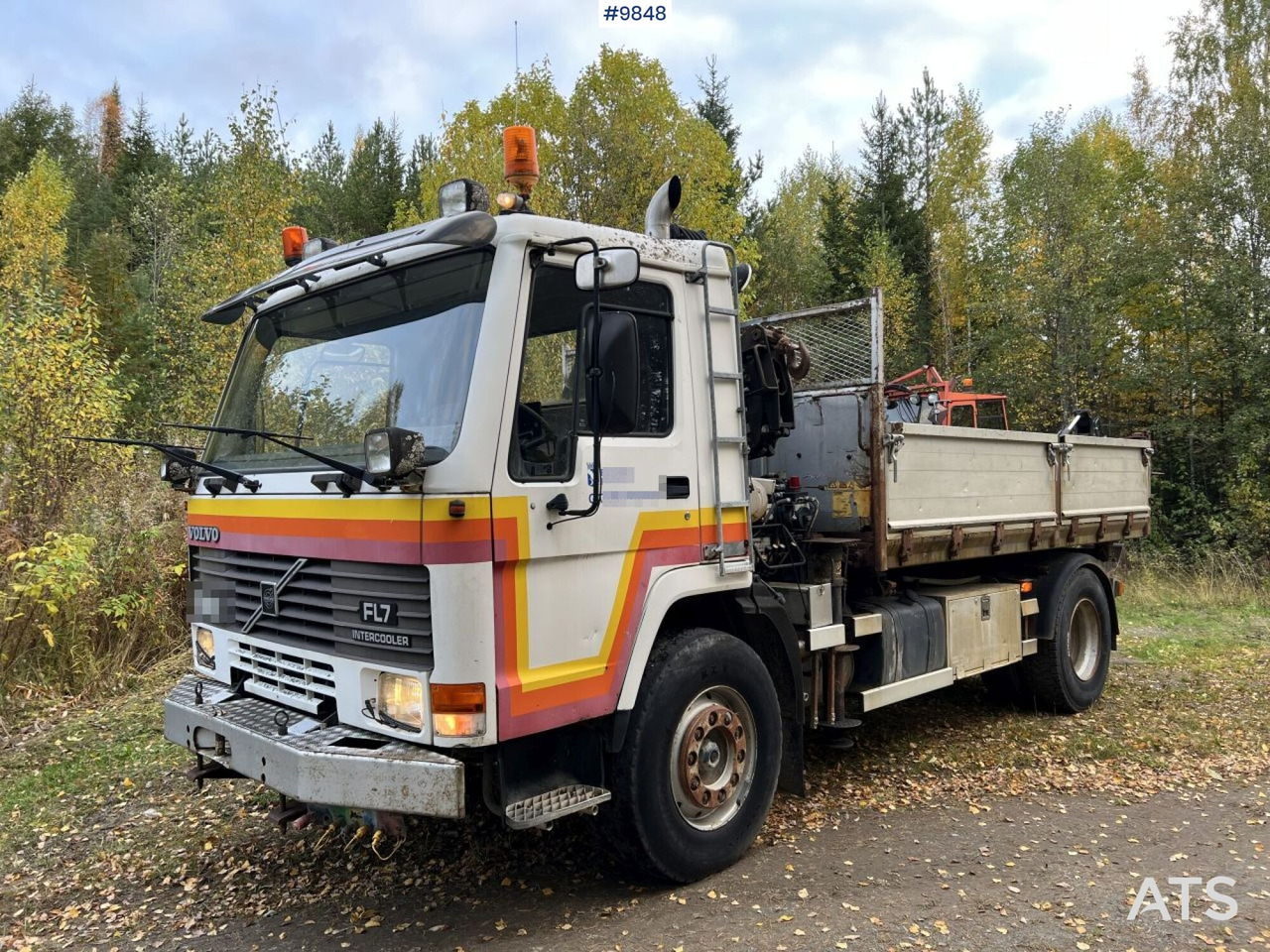 VOLVO FL7 4X2 Crane truck/Dump truck with Hiab071 crane - Kipper, Autokran: das Bild 1 VOLVO FL7 4X2 Crane truck/Dump truck with Hiab071 crane - Kipper, Autokran: das Bild 1