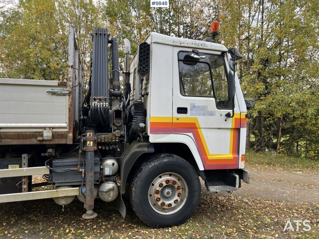 VOLVO FL7 4X2 Crane truck/Dump truck with Hiab071 crane - Kipper, Autokran: das Bild 4 VOLVO FL7 4X2 Crane truck/Dump truck with Hiab071 crane - Kipper, Autokran: das Bild 4