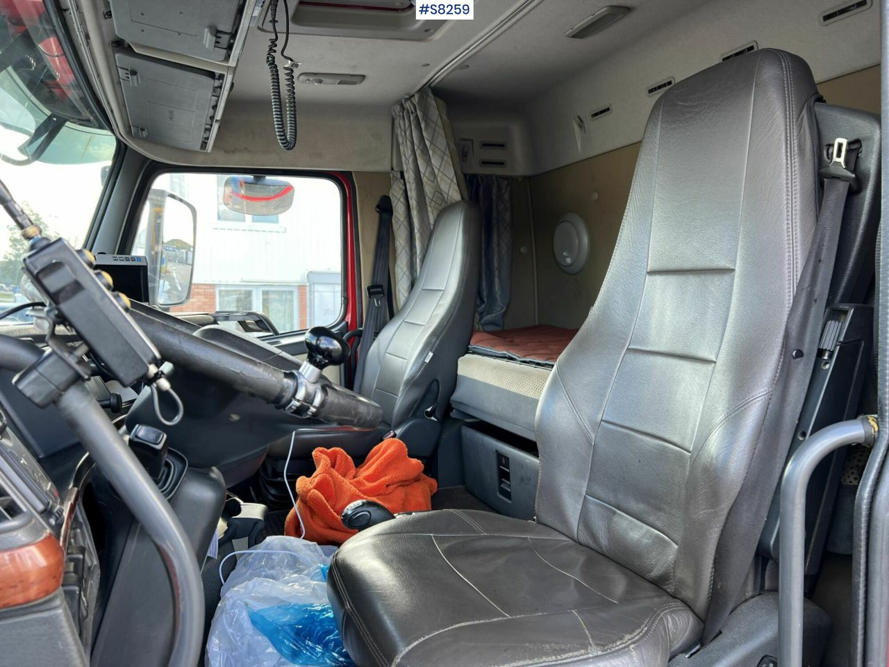 Volvo FH 480 Hook Truck, see video - Abrollkipper: das Bild 5 Volvo FH 480 Hook Truck, see video - Abrollkipper: das Bild 5