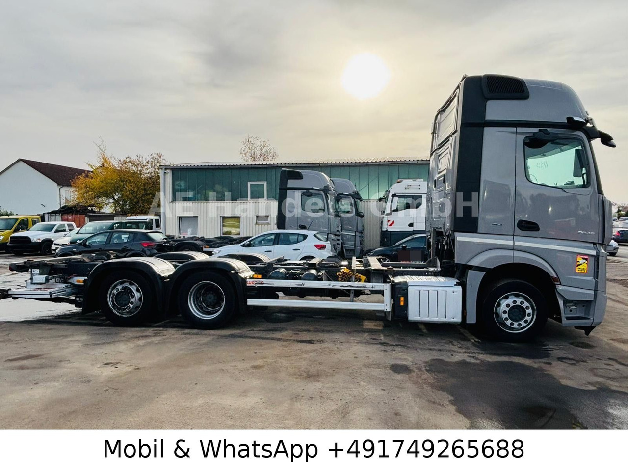 Mercedes-Benz Actros 5 2545 GigaSpace BDF *Retarder/Multi/LBW - Containerwagen/ Wechselfahrgestell LKW: das Bild 2 Mercedes-Benz Actros 5 2545 GigaSpace BDF *Retarder/Multi/LBW - Containerwagen/ Wechselfahrgestell LKW: das Bild 2