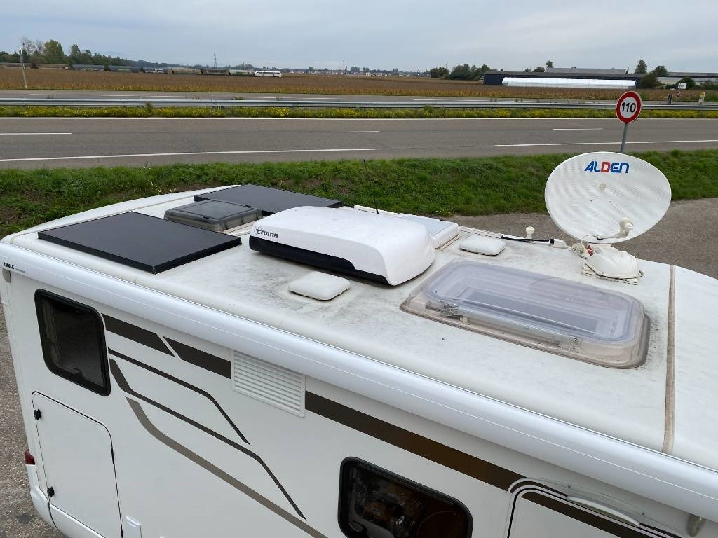 Hymer ML-T 570 -Mercedes 419 CDI 190 4x4 1er Main - Teilintegriertes Wohnmobil: das Bild 5 Hymer ML-T 570 -Mercedes 419 CDI 190 4x4 1er Main - Teilintegriertes Wohnmobil: das Bild 5