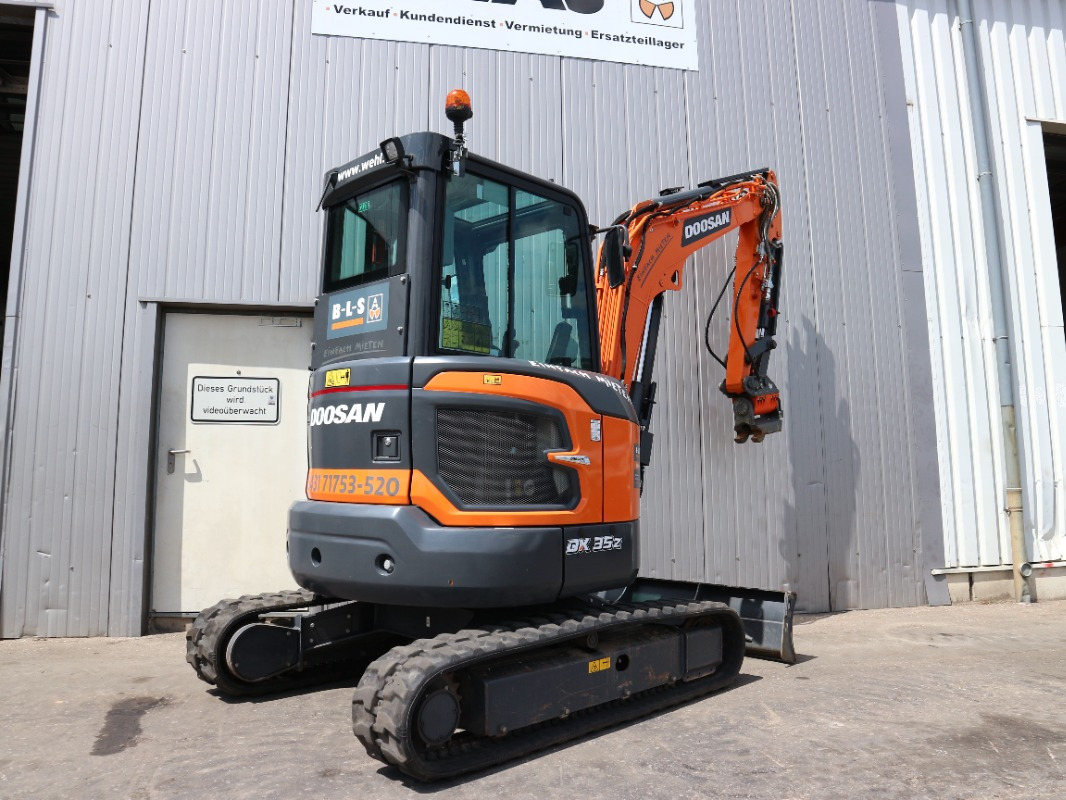 Doosan DX35Z-7 - Minibagger: das Bild 3 Doosan DX35Z-7 - Minibagger: das Bild 3