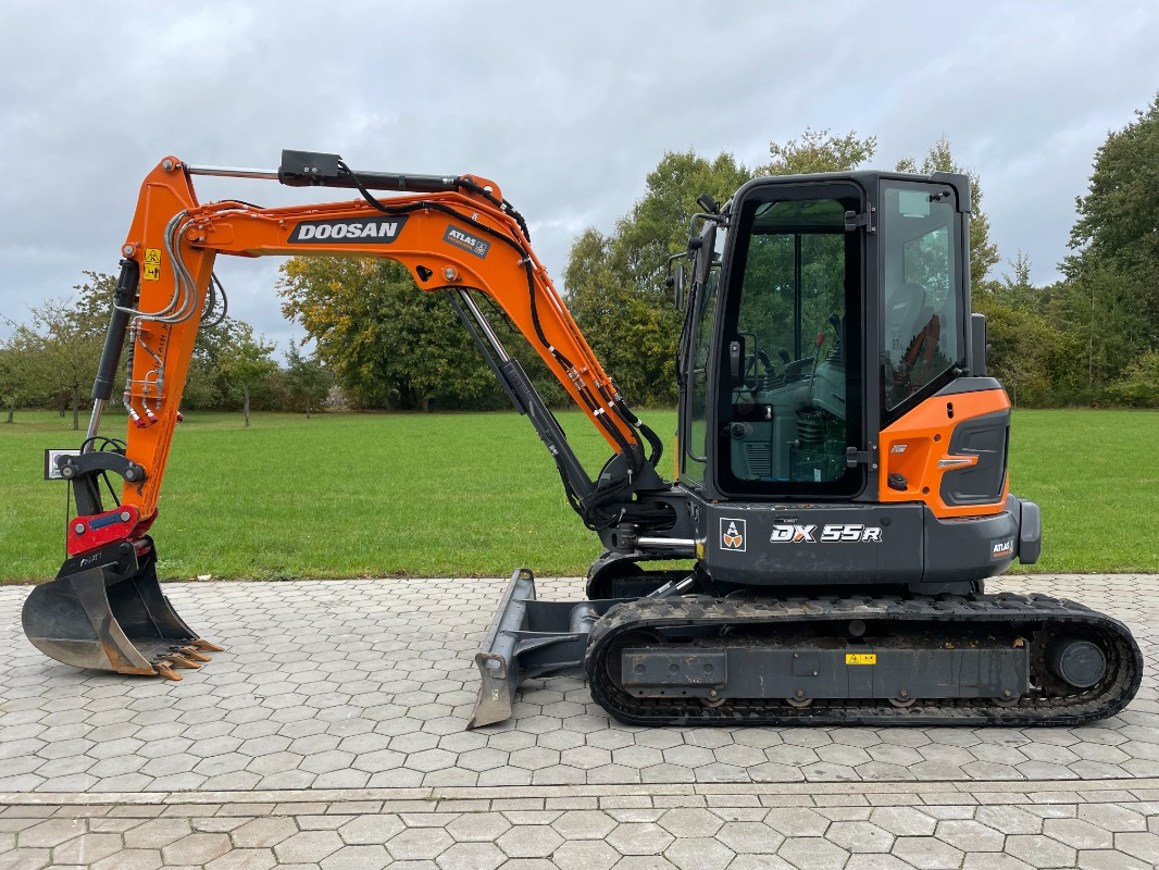 Doosan DX55R-7 - Minibagger: das Bild 3 Doosan DX55R-7 - Minibagger: das Bild 3