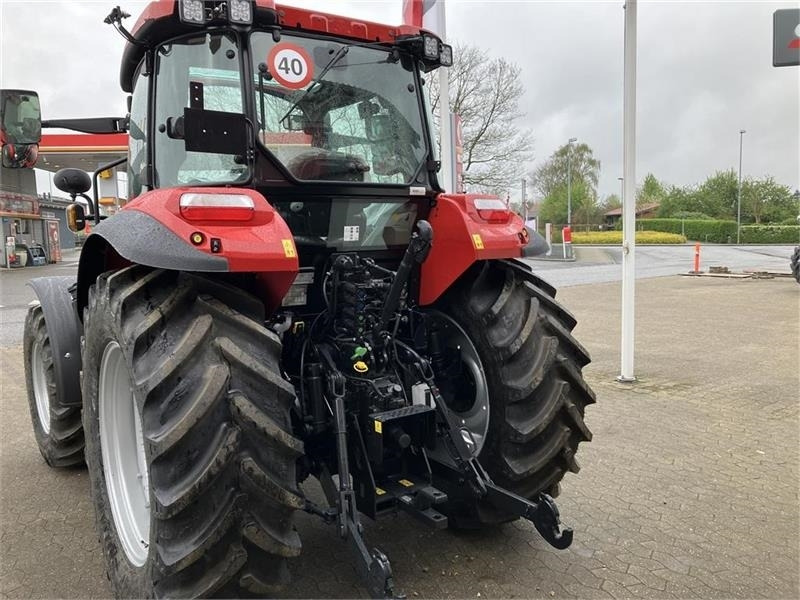 Case IH Farmall 100C - Traktor: das Bild 3 Case IH Farmall 100C - Traktor: das Bild 3