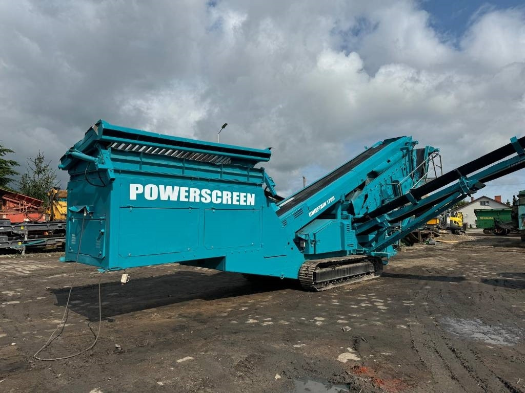 Przesiewacz Powerscreen 1700, 4 Frakcje, 3 Pokłady - Siebmaschine: das Bild 2 Przesiewacz Powerscreen 1700, 4 Frakcje, 3 Pokłady - Siebmaschine: das Bild 2