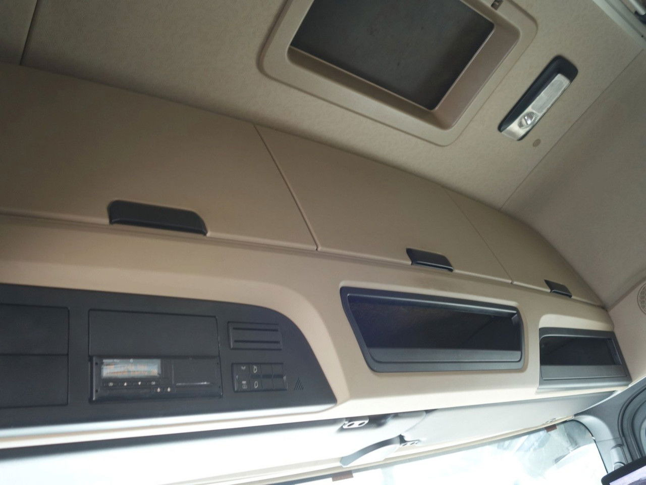 Sattelzugmaschine Mercedes-Benz 1848 MP5 Lsnrl, Giga Space, Camera: das Bild 10 Sattelzugmaschine Mercedes-Benz 1848 MP5 Lsnrl, Giga Space, Camera: das Bild 10