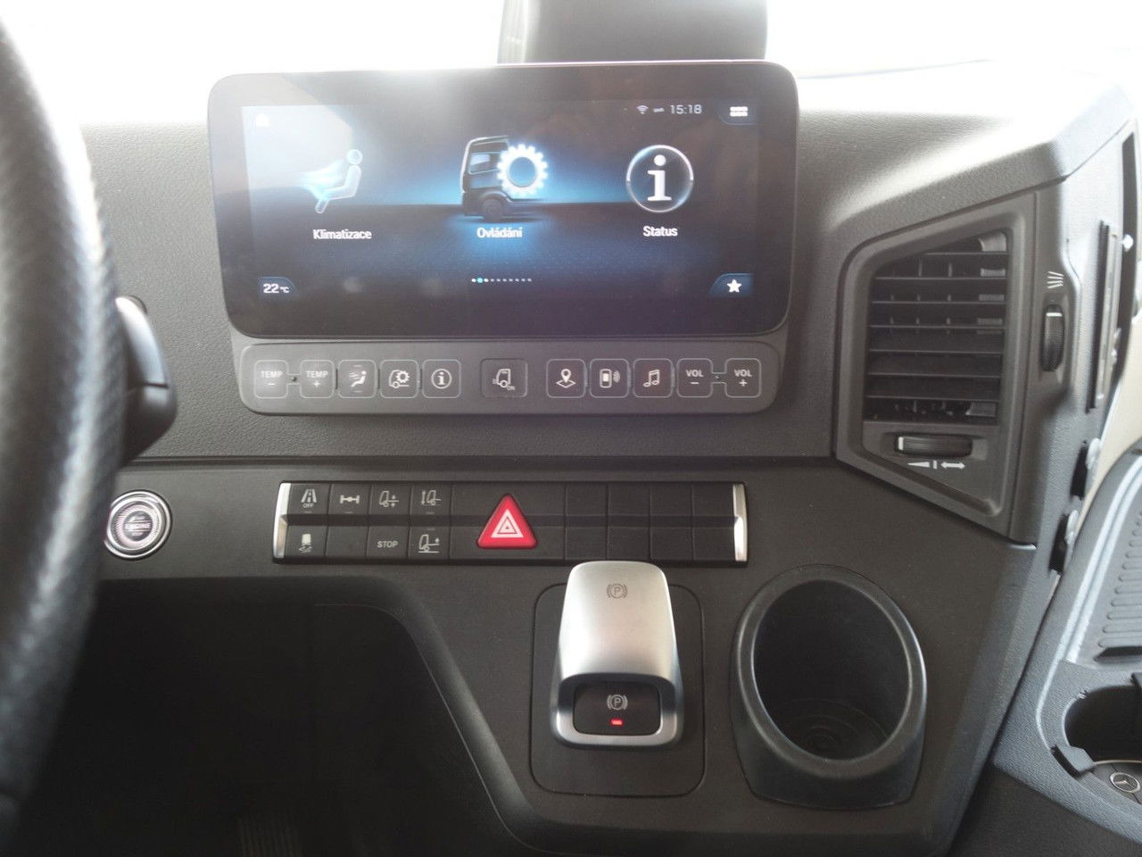 Sattelzugmaschine Mercedes-Benz 1848 MP5 Lsnrl, Giga Space, Camera: das Bild 16 Sattelzugmaschine Mercedes-Benz 1848 MP5 Lsnrl, Giga Space, Camera: das Bild 16