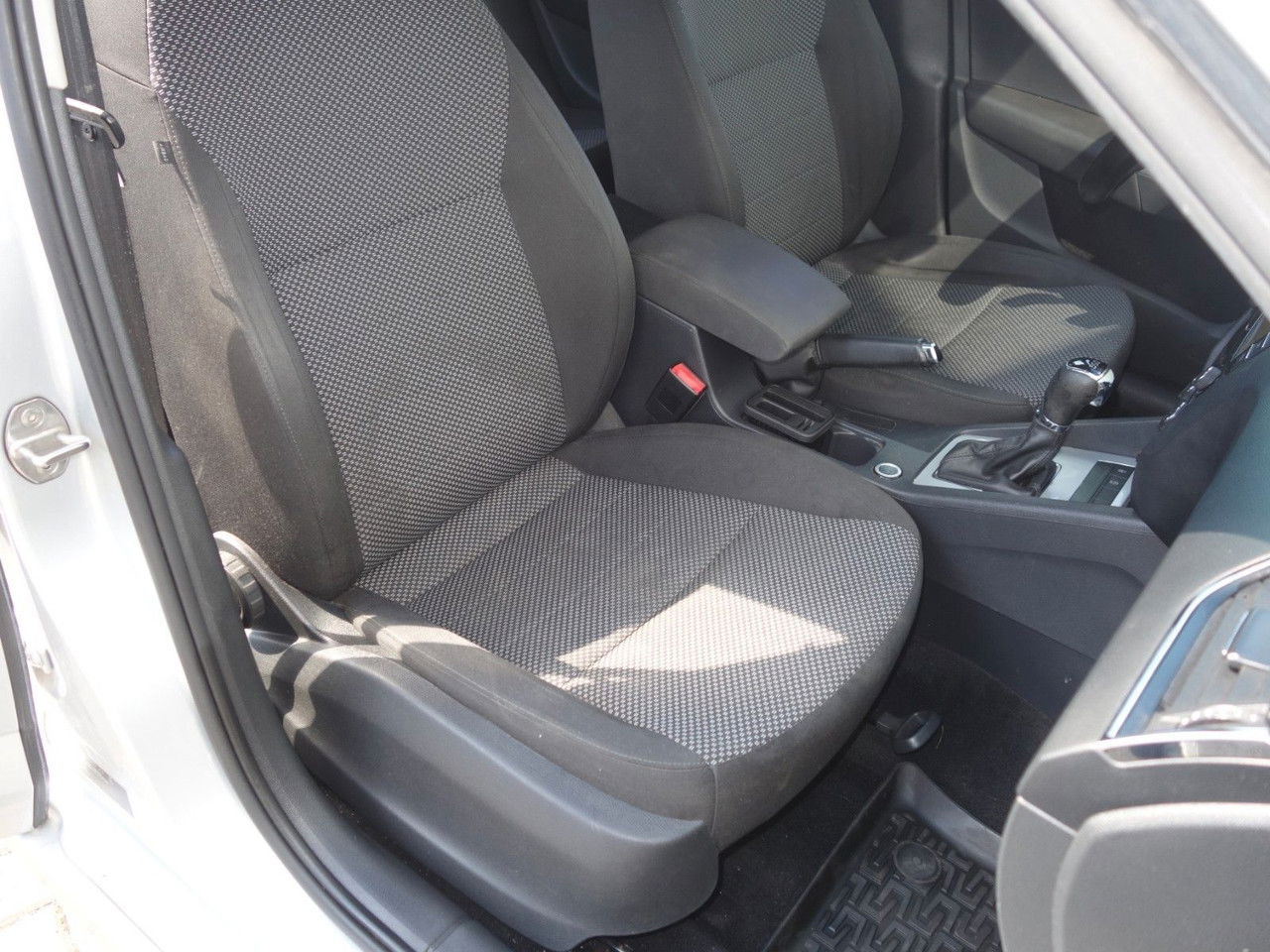 Kombi Škoda Octavia Combi Ambition 1,6 TDI, DSG, Navi, Clima: das Bild 9 Kombi Škoda Octavia Combi Ambition 1,6 TDI, DSG, Navi, Clima: das Bild 9