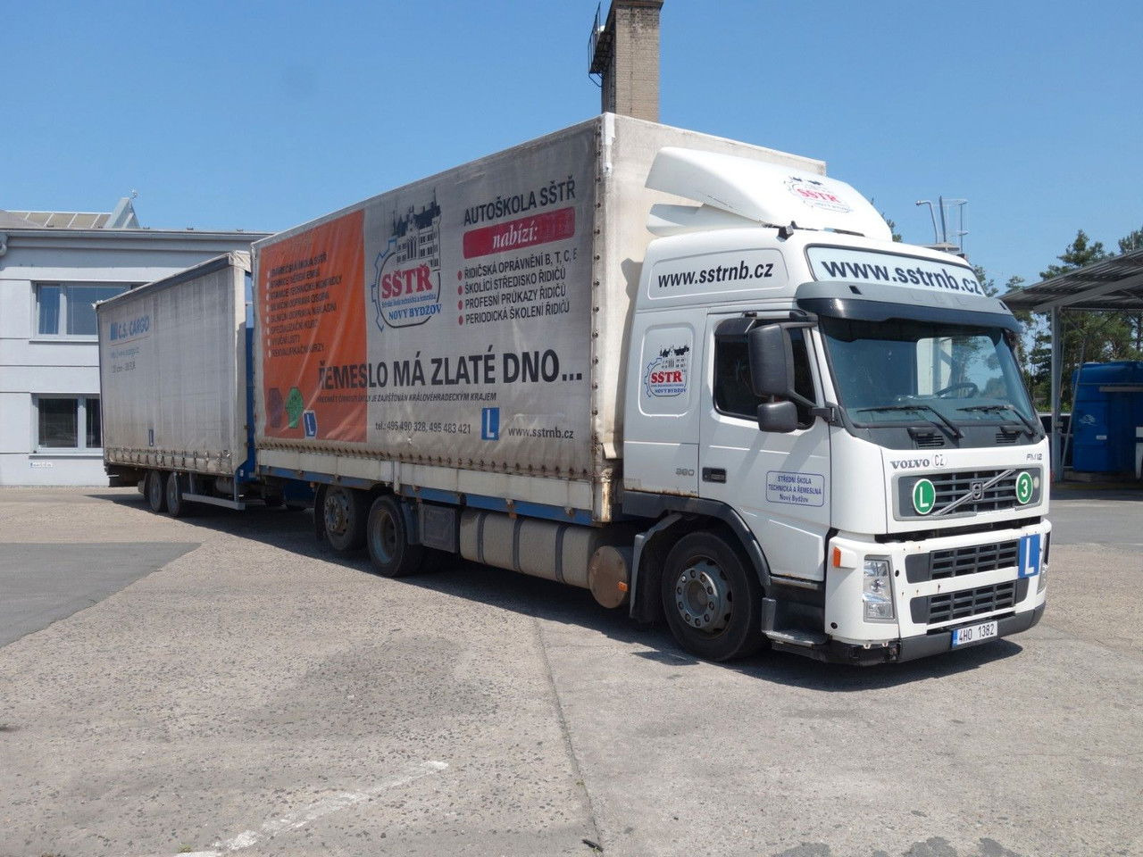 Volvo FM 380 6x2 + Panav Anhänger - Plane LKW: das Bild 3 Volvo FM 380 6x2 + Panav Anhänger - Plane LKW: das Bild 3