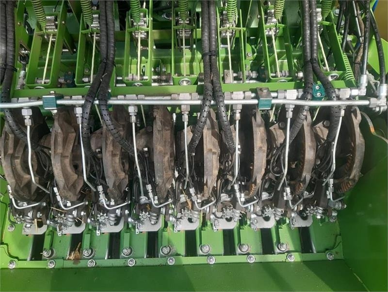 Packenpresse Krone Big Pack 1290 HDP II XC m. Balecollect 1230: das Bild 15 Packenpresse Krone Big Pack 1290 HDP II XC m. Balecollect 1230: das Bild 15