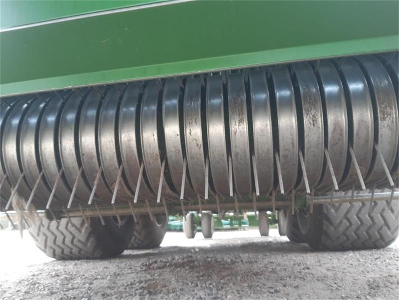 Packenpresse Krone Big Pack 1290 HDP II XC m. Balecollect 1230: das Bild 18 Packenpresse Krone Big Pack 1290 HDP II XC m. Balecollect 1230: das Bild 18