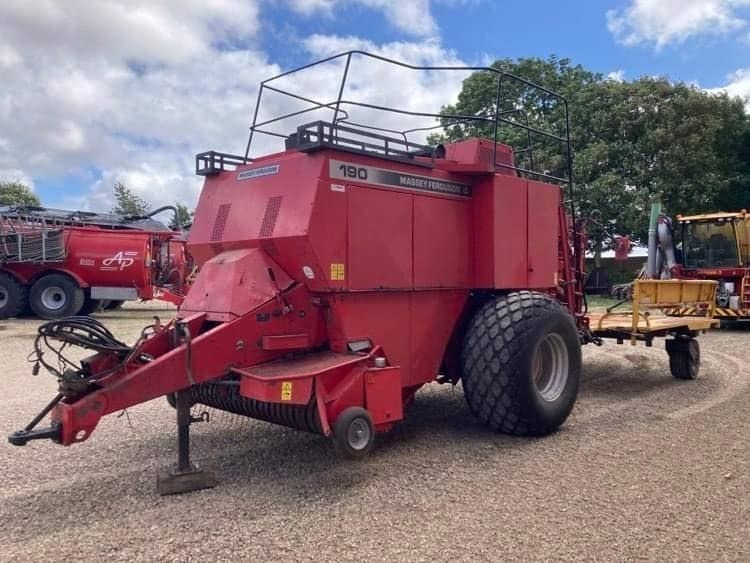 Massey Ferguson LB190 Fieldstar *** m. parkland ballevogn *** - Packenpresse: das Bild 1 Massey Ferguson LB190 Fieldstar *** m. parkland ballevogn *** - Packenpresse: das Bild 1