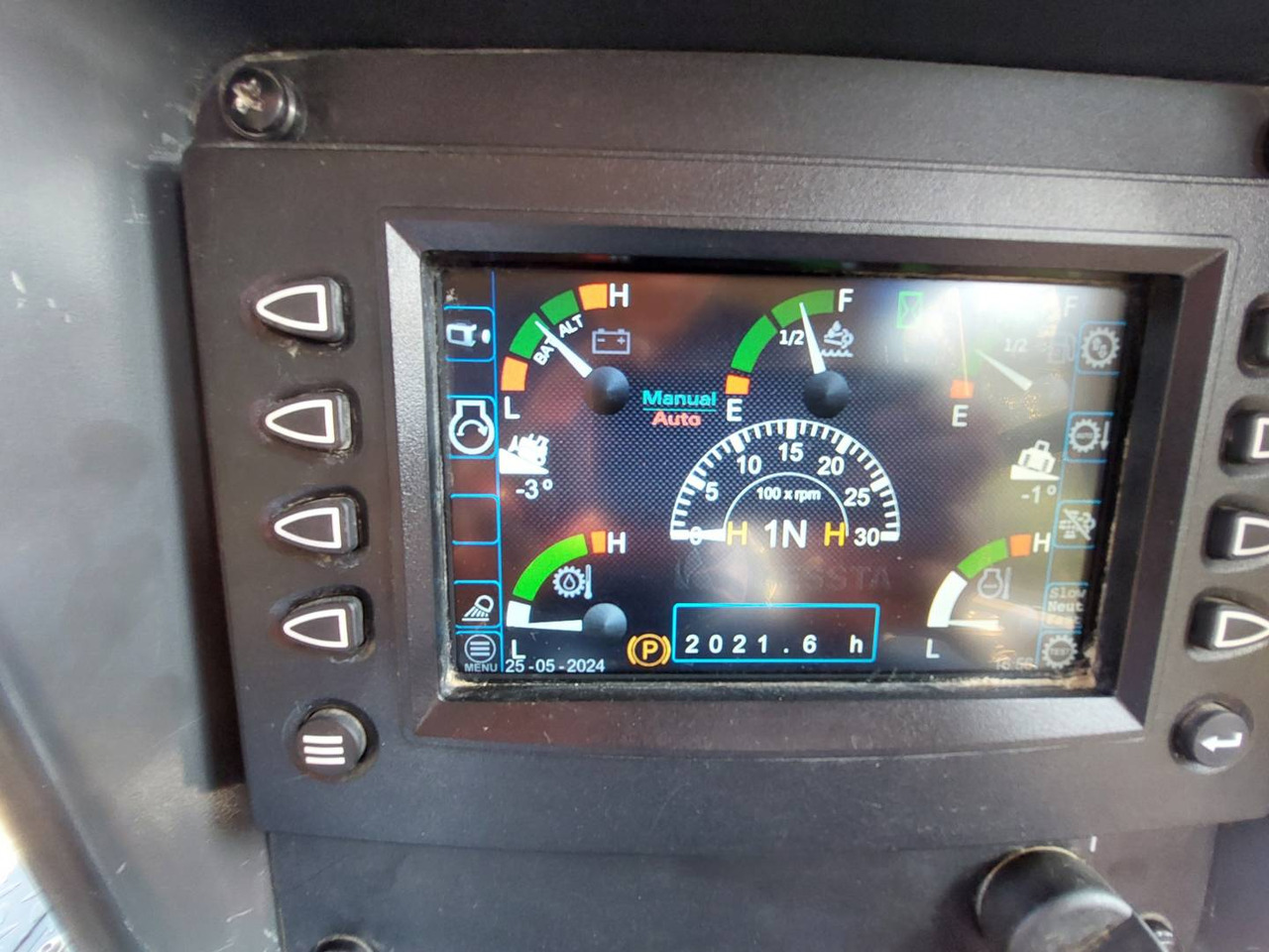 DRESSTA NORTH AMERICA TD-15M - Bulldozer/ Planierraupe: das Bild 5 DRESSTA NORTH AMERICA TD-15M - Bulldozer/ Planierraupe: das Bild 5